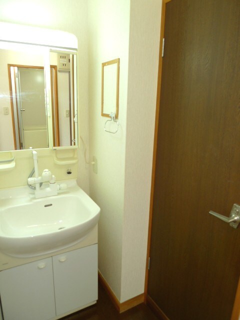 ロイヤルハウスの物件内観写真