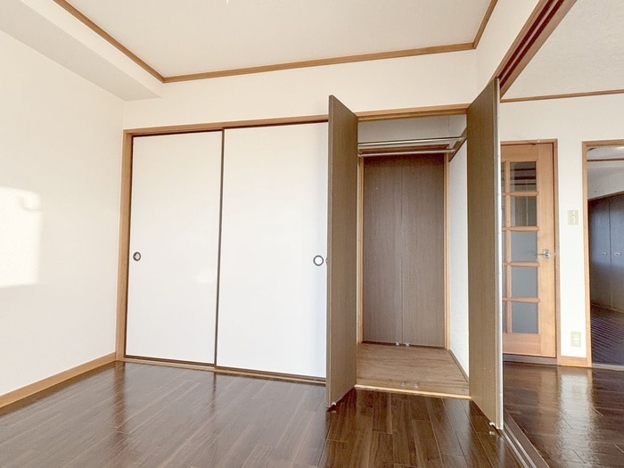 ロイヤルハウスの物件内観写真