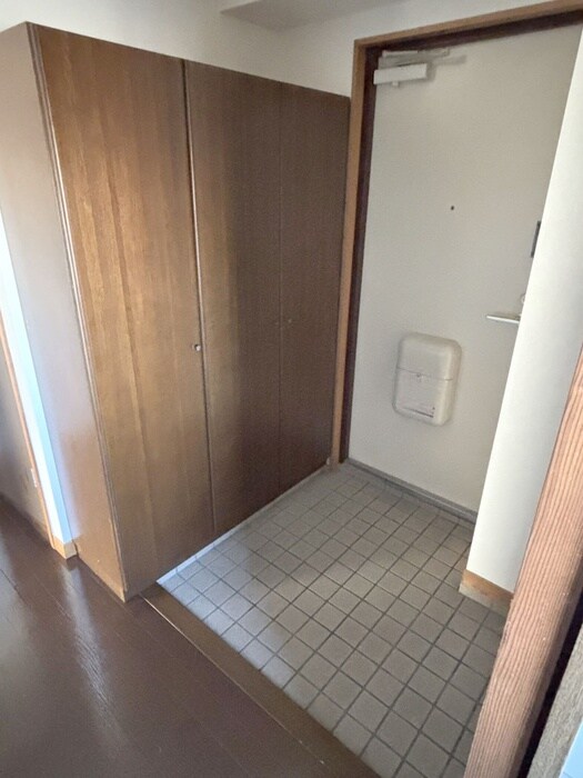 ロイヤルハウスの物件内観写真