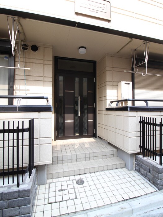 ハイツ・フローラの物件外観写真