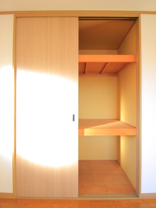 ハイツ・フローラの物件内観写真