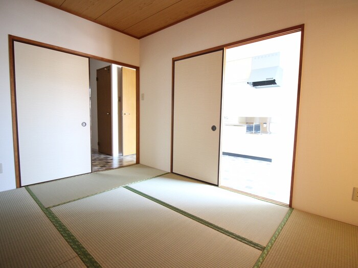 プラザイワモトの物件内観写真