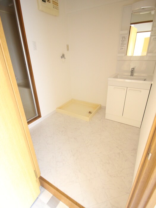 プラザイワモトの物件内観写真