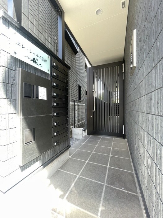 エレ・シャルム墨田の物件外観写真