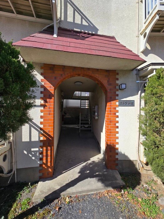 エトランゼの物件外観写真