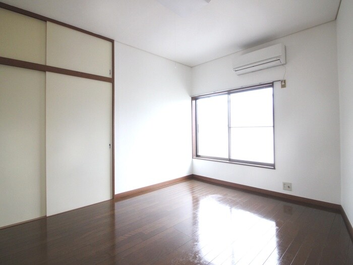 エトランゼの物件内観写真