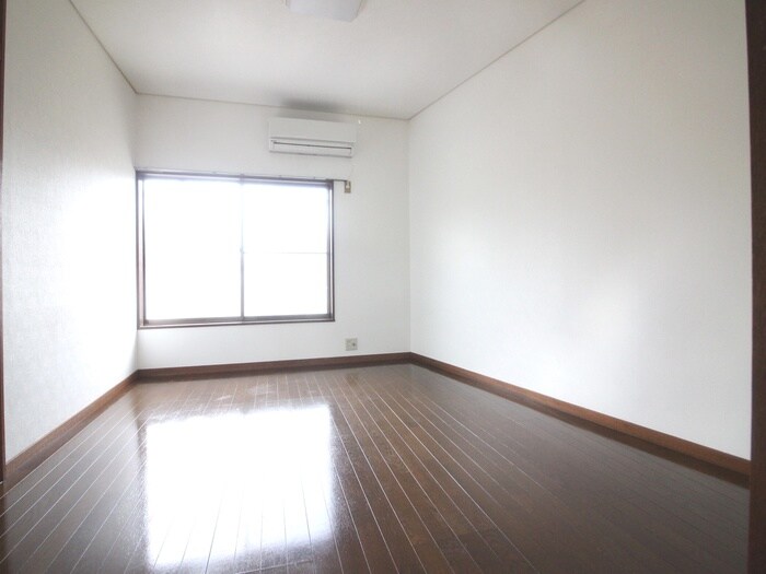 エトランゼの物件内観写真