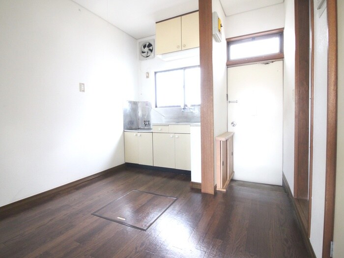 エトランゼの物件内観写真