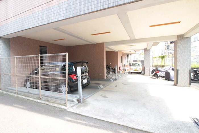 オオサワビルの物件外観写真