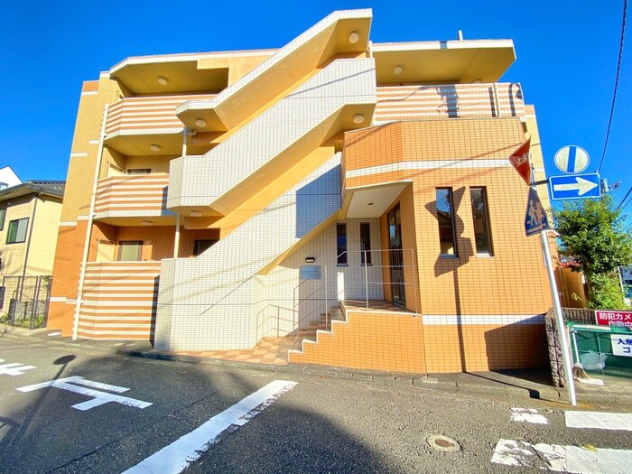 ティ－リ－フ横浜レジ－ナの物件外観写真