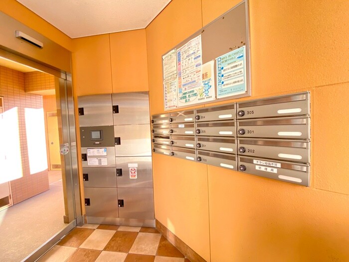 ティ－リ－フ横浜レジ－ナの物件外観写真