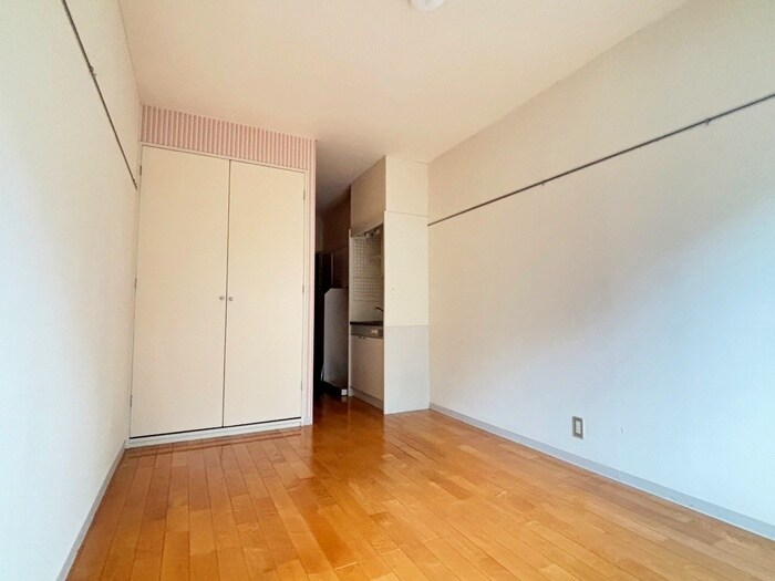 ﾗｳﾞ ｱﾘｴｰﾙの物件内観写真