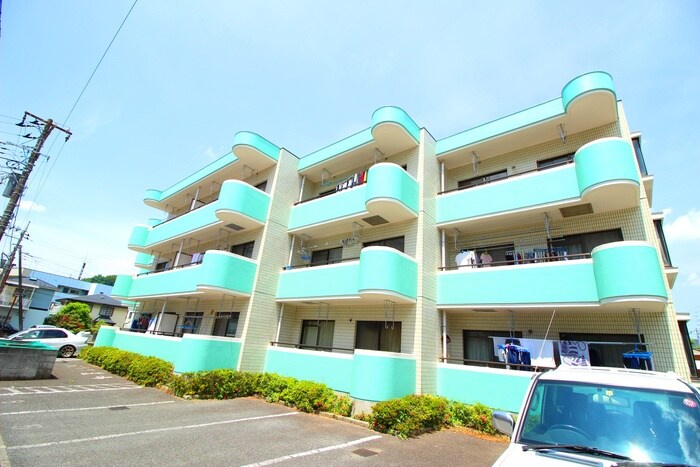 スペリアル吉田の物件外観写真