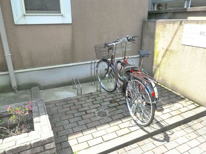 プルミエイッセンの物件外観写真