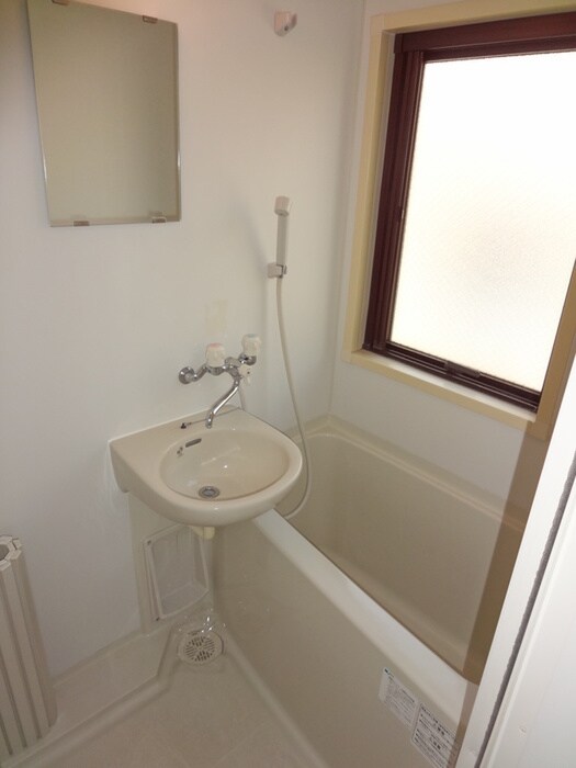 ＲＥＮＡＣＥ栄町の物件内観写真