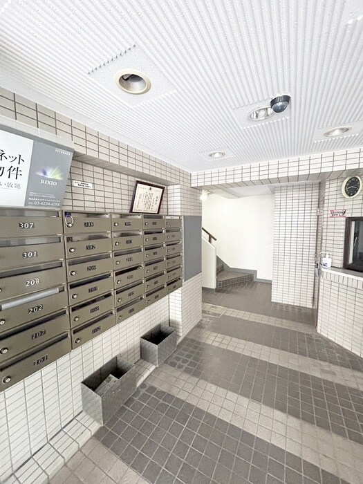 雅ビルの物件外観写真