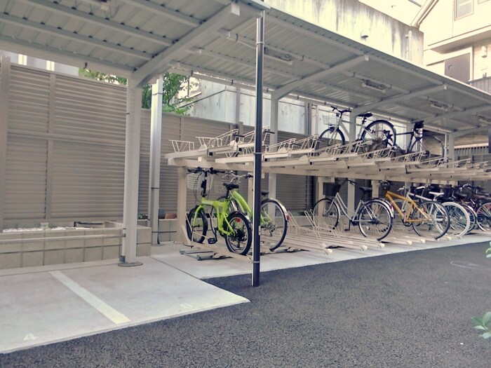 レビスタ白金高輪の物件外観写真