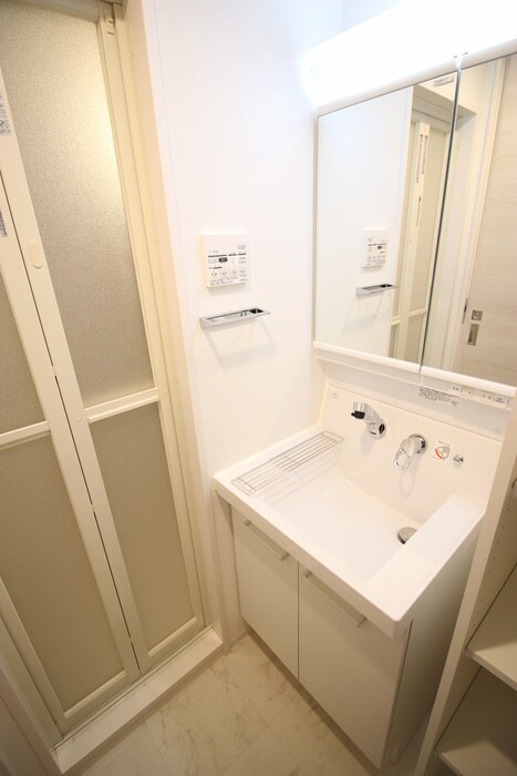 レビスタ白金高輪の物件内観写真