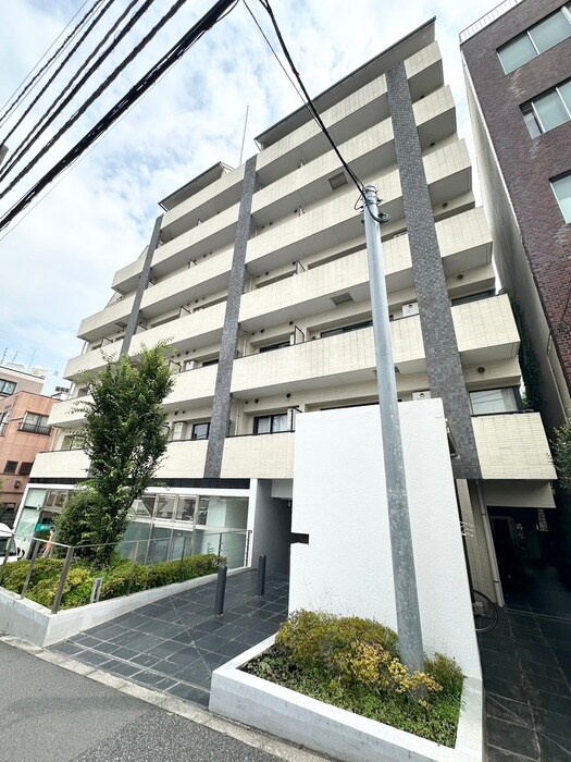 カスタリア新宿夏目坂の物件外観写真