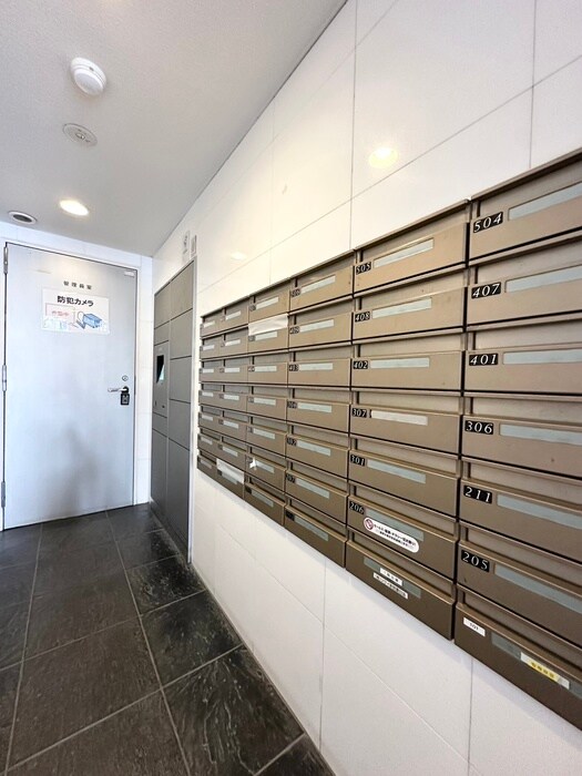 カスタリア新宿夏目坂の物件外観写真