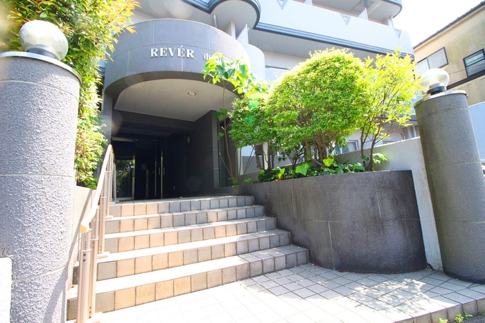 リベ－ル市ヶ尾の物件外観写真
