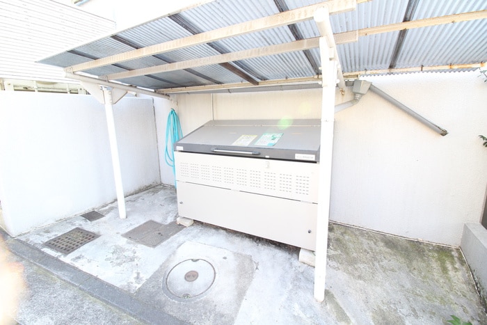 リベ－ル市ヶ尾の物件外観写真