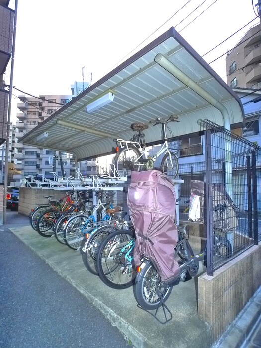 青木ビルの物件外観写真