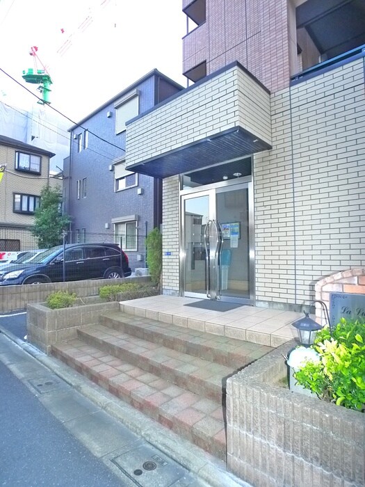 青木ビルの物件外観写真