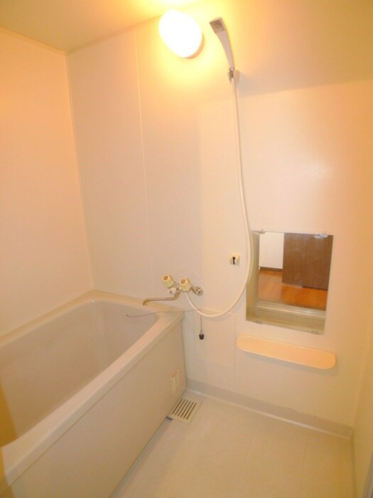 ハイブリッジＢの物件内観写真