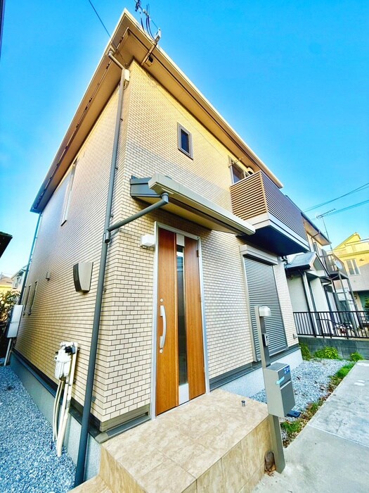 ラテルネ本八幡の物件外観写真