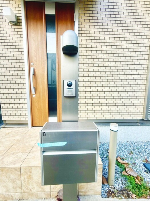 ラテルネ本八幡の物件外観写真