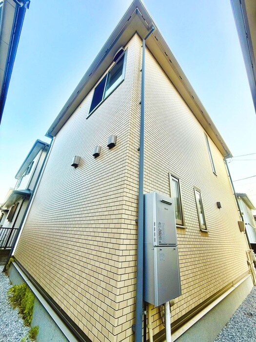 ラテルネ本八幡の物件外観写真