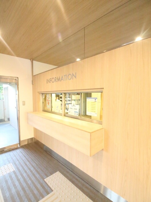 ビレッジハウス八潮1の物件外観写真