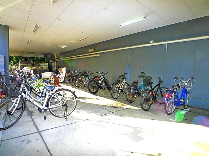 ＩＳＩＩビルの物件外観写真