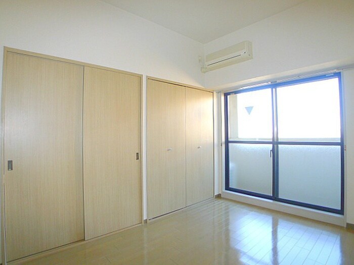 ＩＳＩＩビルの物件内観写真