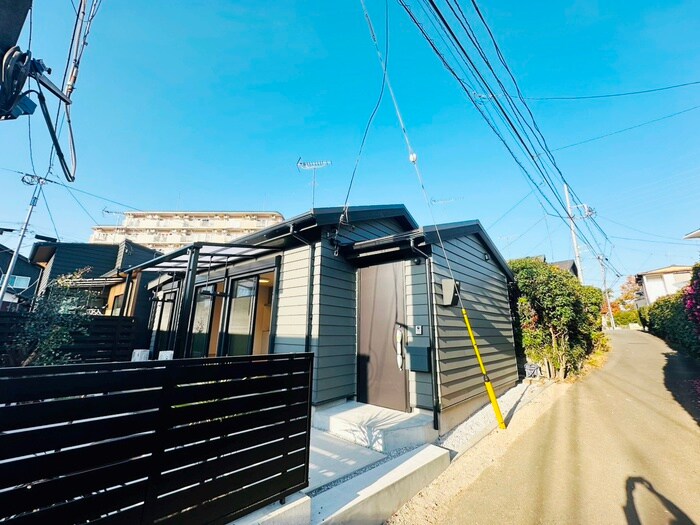 河村貸家（東６）の物件外観写真