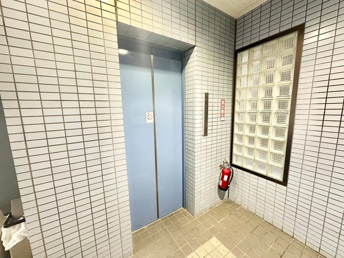 日宝コ－ト浅間町の物件外観写真