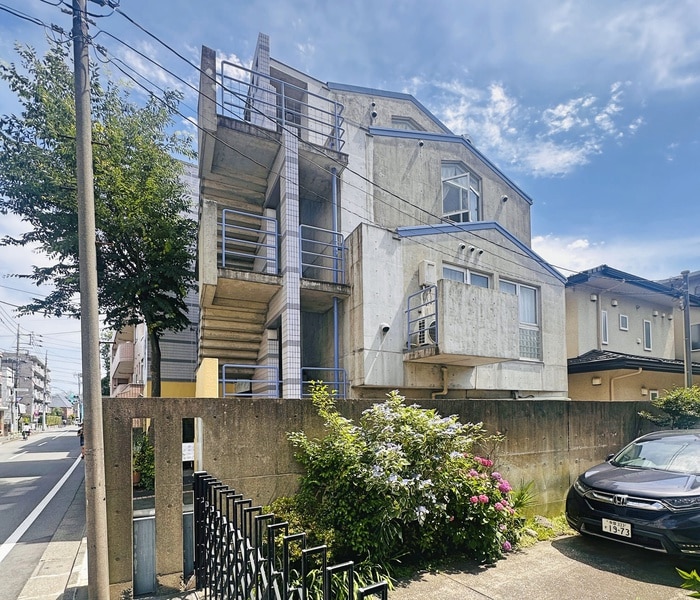 パティオ　アゼリ－の物件外観写真