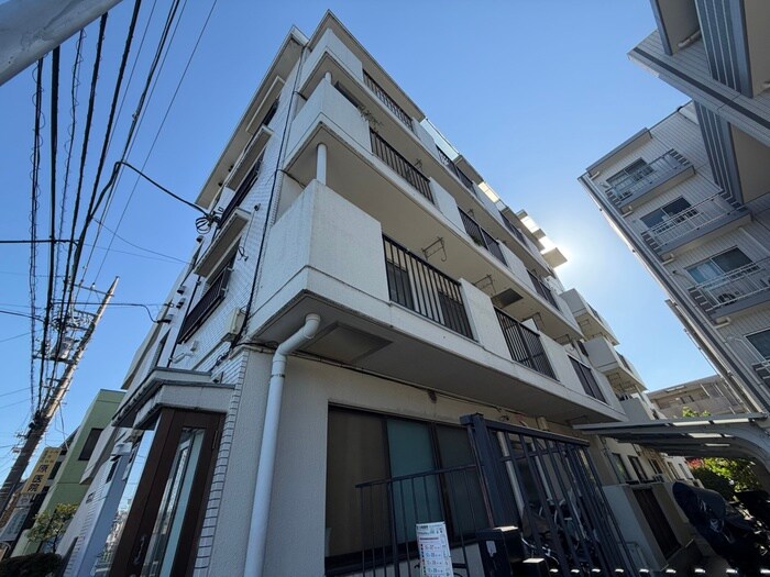 メゾン第三大泉(105)の物件外観写真