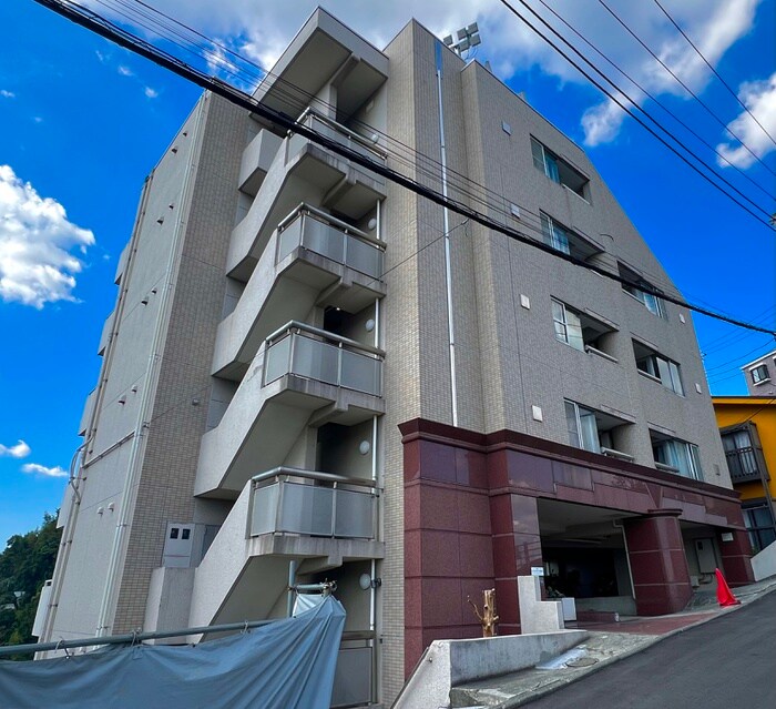 エアフォルク大倉山の物件外観写真