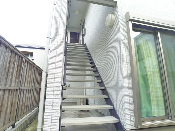 プラム・パレスの物件外観写真