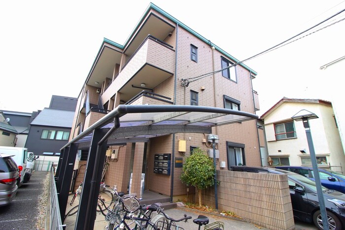 カーサファミールの物件外観写真