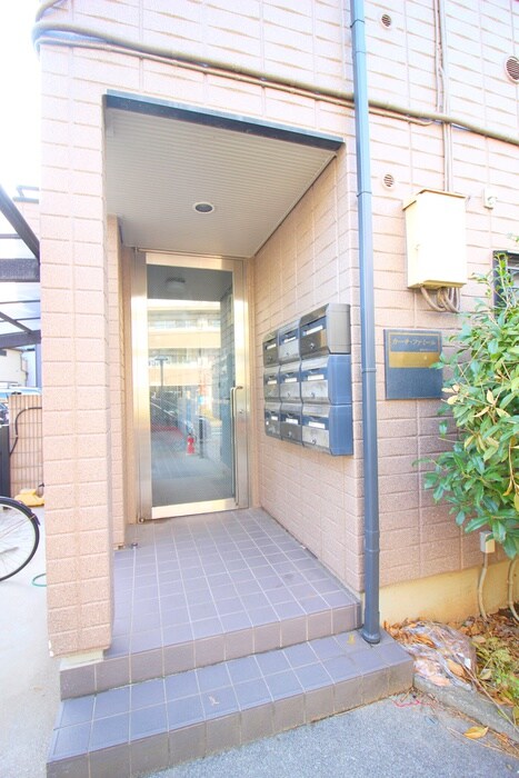 カーサファミールの物件外観写真