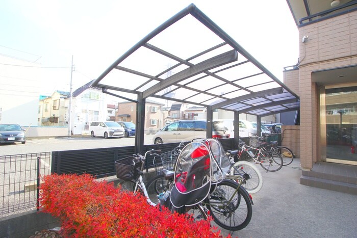 カーサファミールの物件外観写真