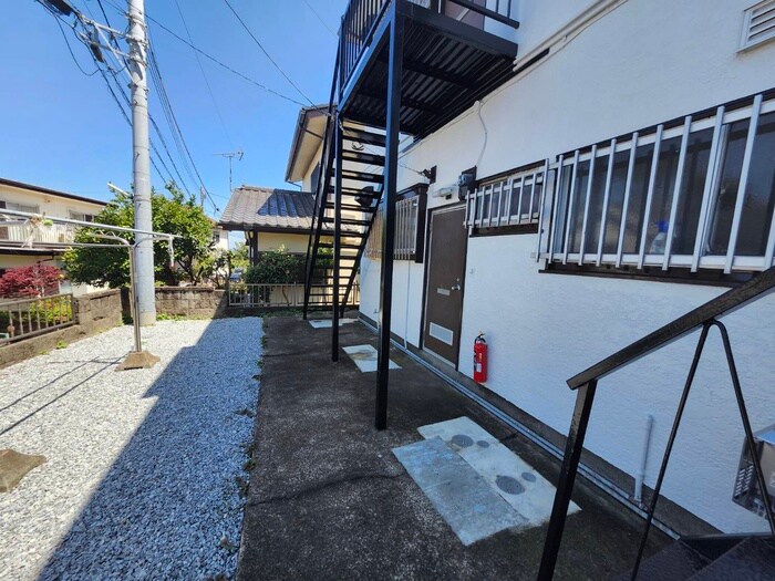 陽輝荘の物件外観写真