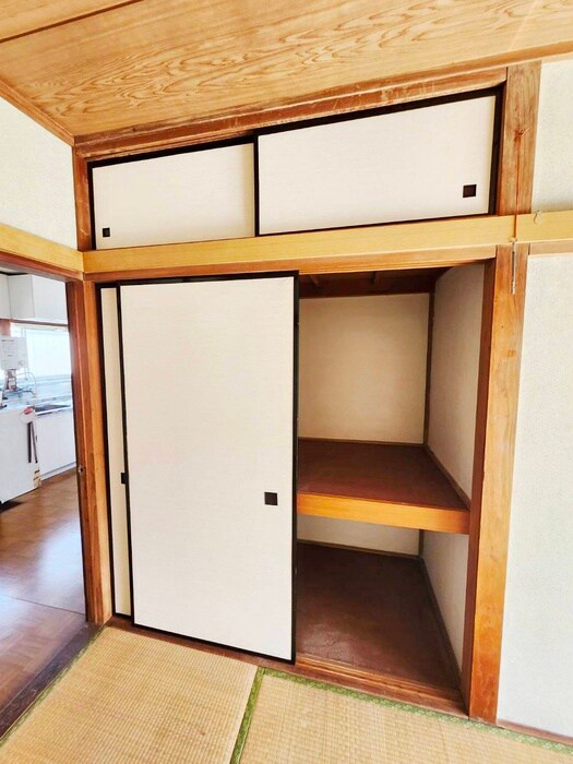 陽輝荘の物件内観写真