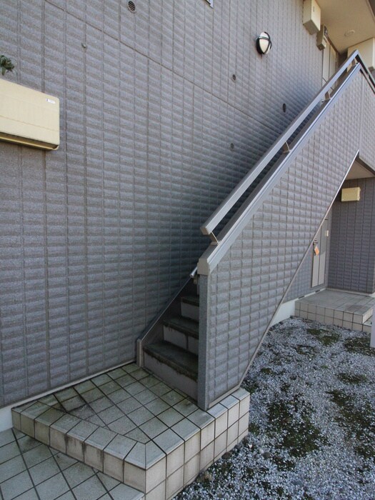 ミオ コートの物件外観写真