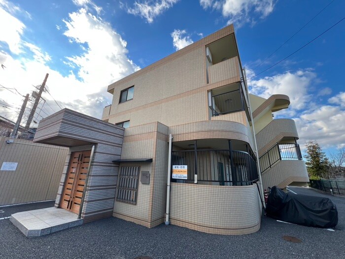 ハイデンス ヌクイの物件外観写真