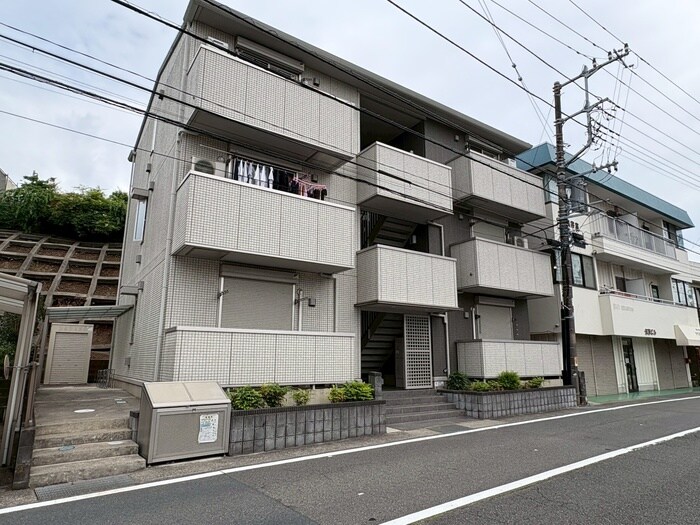 ドエルEBINAの物件外観写真