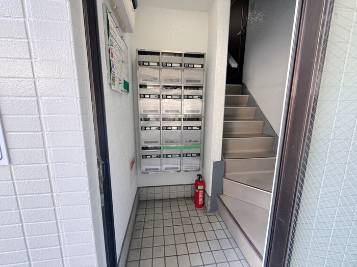 ファミール目白の物件外観写真